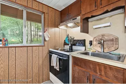  32 Mountain View Drive, Pocono Lake, PA 18347 - Photo 12
