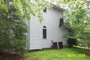 5244 Hilltop Cir, East Stroudsburg, PA 18301 - Photo 4