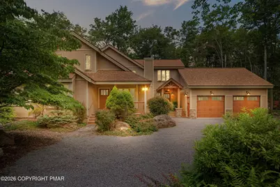  111 Red Fox Crescent, Pocono Pines, PA 18350 - Photo 2