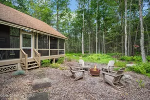 111 Red Fox Crescent, Pocono Pines, PA 18350 - Photo 38