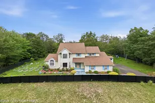 222 Martha Ln, Blakeslee, PA 18610 - Photo 2