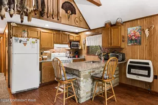 23 Floral Dr, Thornhurst, PA 18424 - Photo 8