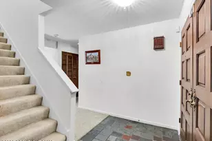 5333 Hickory Cir, Stroudsburg, PA 18360 - Photo 4
