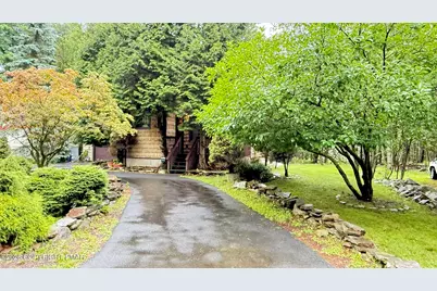  2143 Rosemont Drive, Tobyhanna, PA 18466 - Photo 4