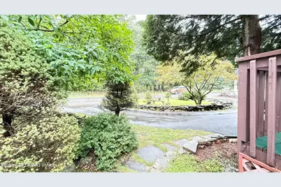  2143 Rosemont Drive, Tobyhanna, PA 18466 - Photo 6