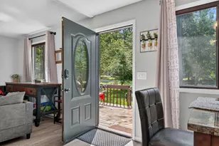5671 Pembrook Dr, Tobyhanna, PA 18466 - Photo 18