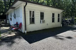 32 Hickory Hills Dr, White Haven, PA 18661 - Photo 2