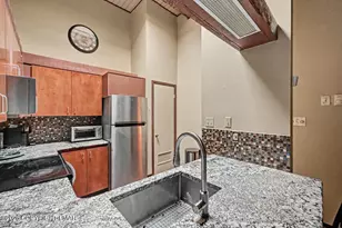 104 Condor Dr, Tamiment, PA 18371 - Photo 14