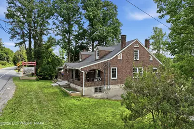  429 Riverview Drive, Walnutport, PA 18088 - Photo 2