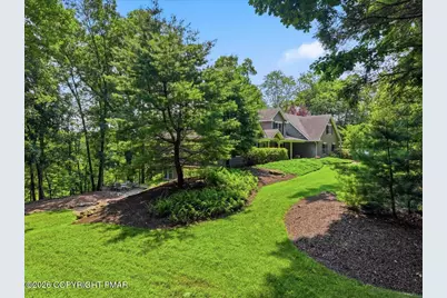 120 Indianwood Drive, Stroudsburg, PA 18360 - Photo 10