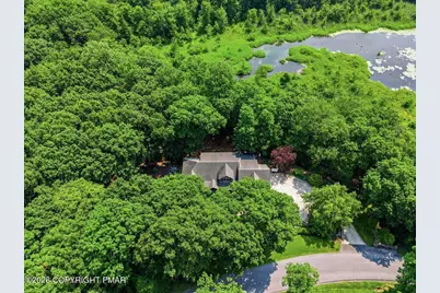  120 Indianwood Drive, Stroudsburg, PA 18360 - Photo 16