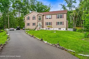 195 Sunrise Loop, Henryville, PA 18332 - Photo 2