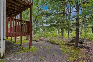 124 Whipple Tree Ln, Hawley, PA 18428 - Photo 36