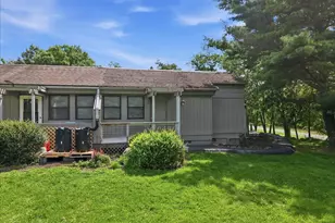 105 Condor Dr, Tamiment, PA 18371 - Photo 18