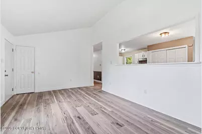  5358 Lockwood Drive, Tobyhanna, PA 18466 - Photo 6
