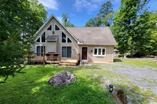 145 Salisbury Rd, Bushkill, PA 18324 - Photo 4
