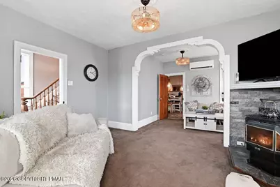  721 Lehigh Gap Street, Walnutport, PA 18088 - Photo 14