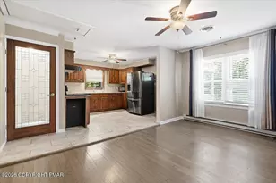 105 Periwinkle Ln, Stroudsburg, PA 18360 - Photo 16
