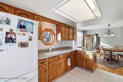  120-122 Leafy Greene Street, Stroudsburg, PA 18360 - Photo 12