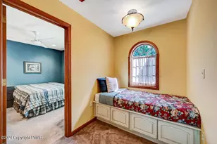 2265 Hillcrest Dr, Pocono Pines, PA 18350 - Photo 24