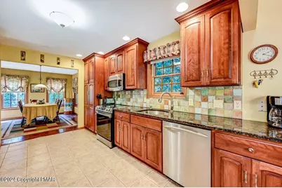  2265 Hillcrest Drive, Pocono Pines, PA 18350 - Photo 10