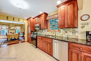 2265 Hillcrest Dr, Pocono Pines, PA 18350 - Photo 10
