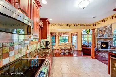  2265 Hillcrest Drive, Pocono Pines, PA 18350 - Photo 12