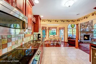 2265 Hillcrest Dr, Pocono Pines, PA 18350 - Photo 12