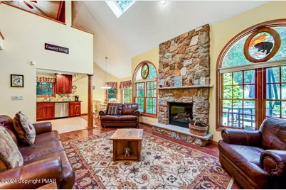  2265 Hillcrest Drive, Pocono Pines, PA 18350 - Photo 6