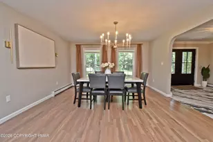 609 Sunlite Ln, Stroudsburg, PA 18360 - Photo 8