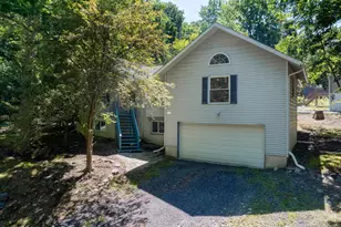 75 Hilltop Cir, East Stroudsburg, PA 18302 - Photo 38