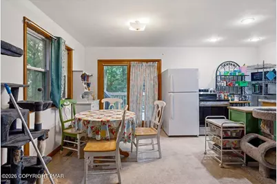  550 Whippoorwill Drive, Bushkill, PA 18324 - Photo 4