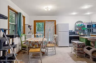 550 Whippoorwill Dr, Bushkill, PA 18324 - Photo 4