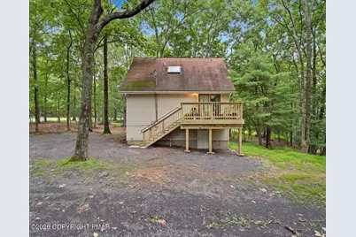  550 Whippoorwill Drive, Bushkill, PA 18324 - Photo 2