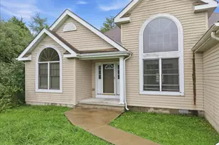 86 Northpark Dr, East Stroudsburg, PA 18302 - Photo 6