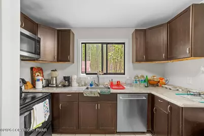  5211 Pioneer Trail, Pocono Pines, PA 18350 - Photo 6