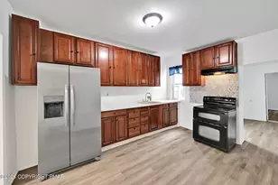 733 N 2nd St, Pottsville, PA 17901 - Photo 1