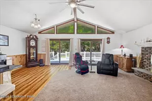 1055 Hunter Dr, Tobyhanna, PA 18466 - Photo 18