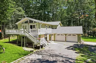 1055 Hunter Dr, Tobyhanna, PA 18466 - Photo 12