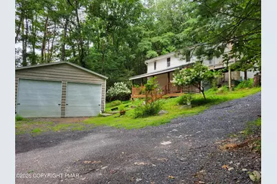  207 Marilou Lane, Bartonsville, PA 18321 - Photo 2
