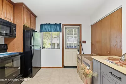  217 Evergreen Court, Tannersville, PA 18372 - Photo 12