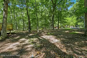 47 Hilltop Cir, East Stroudsburg, PA 18302 - Photo 6