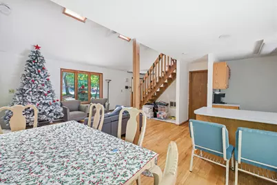  387 Canterbury Road, Bushkill, PA 18324 - Photo 8