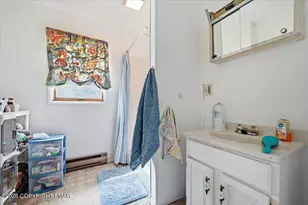 165 Elizabeth St, East Stroudsburg, PA 18301 - Photo 28