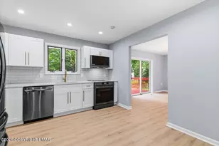 1208 Ironwood Ct, Long Pond, PA 18334 - Photo 22