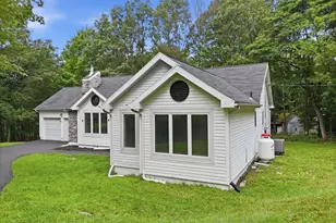 1208 Ironwood Ct, Long Pond, PA 18334 - Photo 6