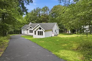 1208 Ironwood Ct, Long Pond, PA 18334 - Photo 4
