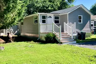 171 Green Mountain Dr, East Stroudsburg, PA 18302 - Photo 1