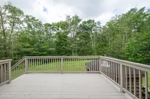 129 Doria Dr, Blakeslee, PA 18610 - Photo 14