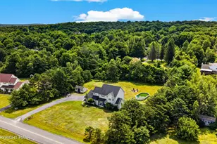 1139 Kindling Dr, Blakeslee, PA 18610 - Photo 4